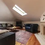 Grand Parliament Duplex By Homing